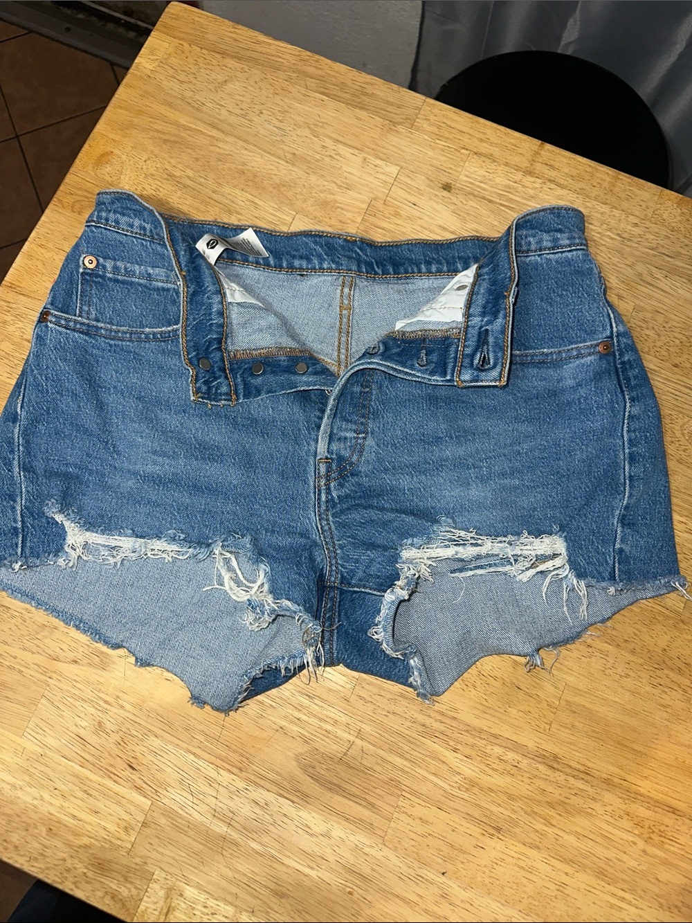 High-Rise Distressed Denim Women’s Shorts - Blue Levi’s
